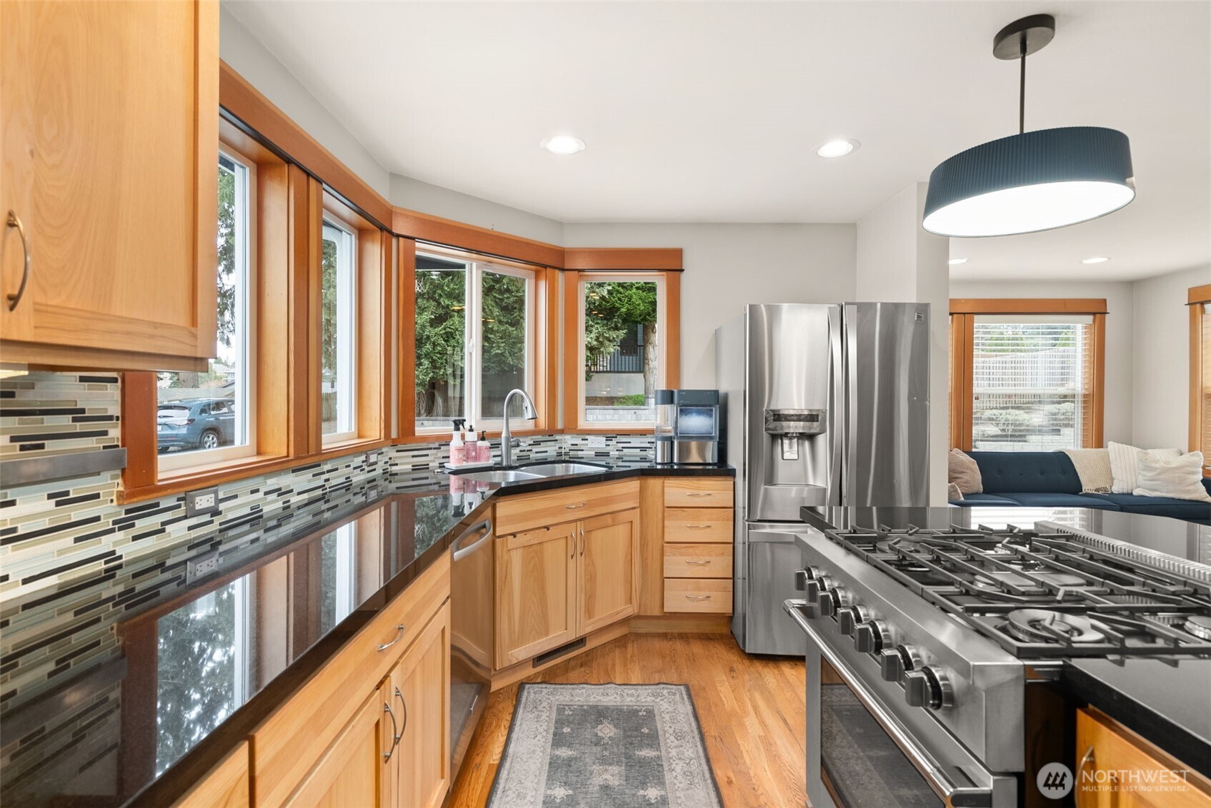 3157 Grandview Drive W, University Place, WA 98466