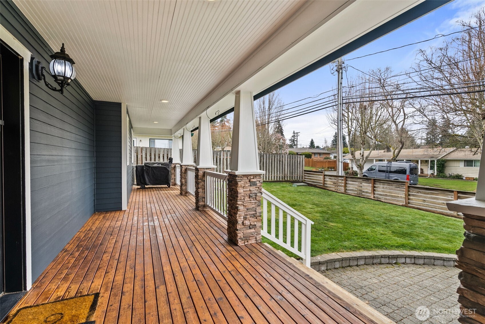 3157 Grandview Drive W, University Place, WA 98466