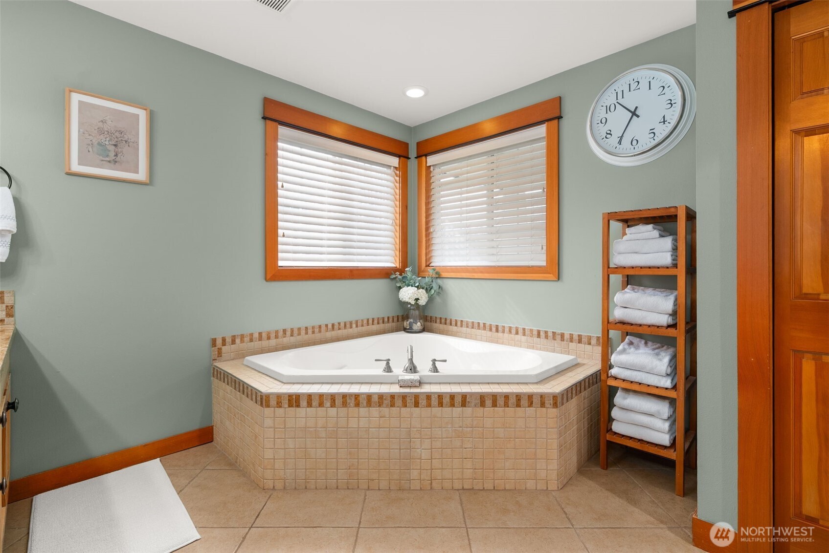 3157 Grandview Drive W, University Place, WA 98466