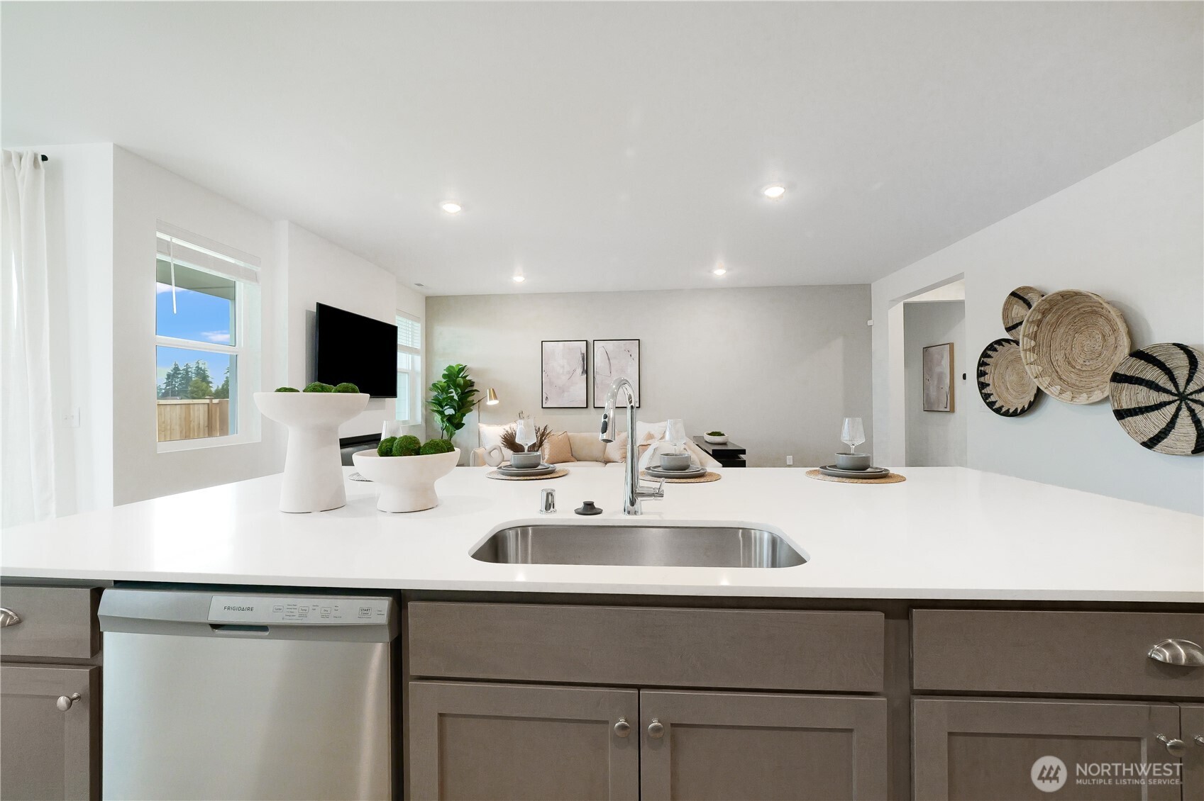 114 Moonshadow Lane , Sequim, WA 98382