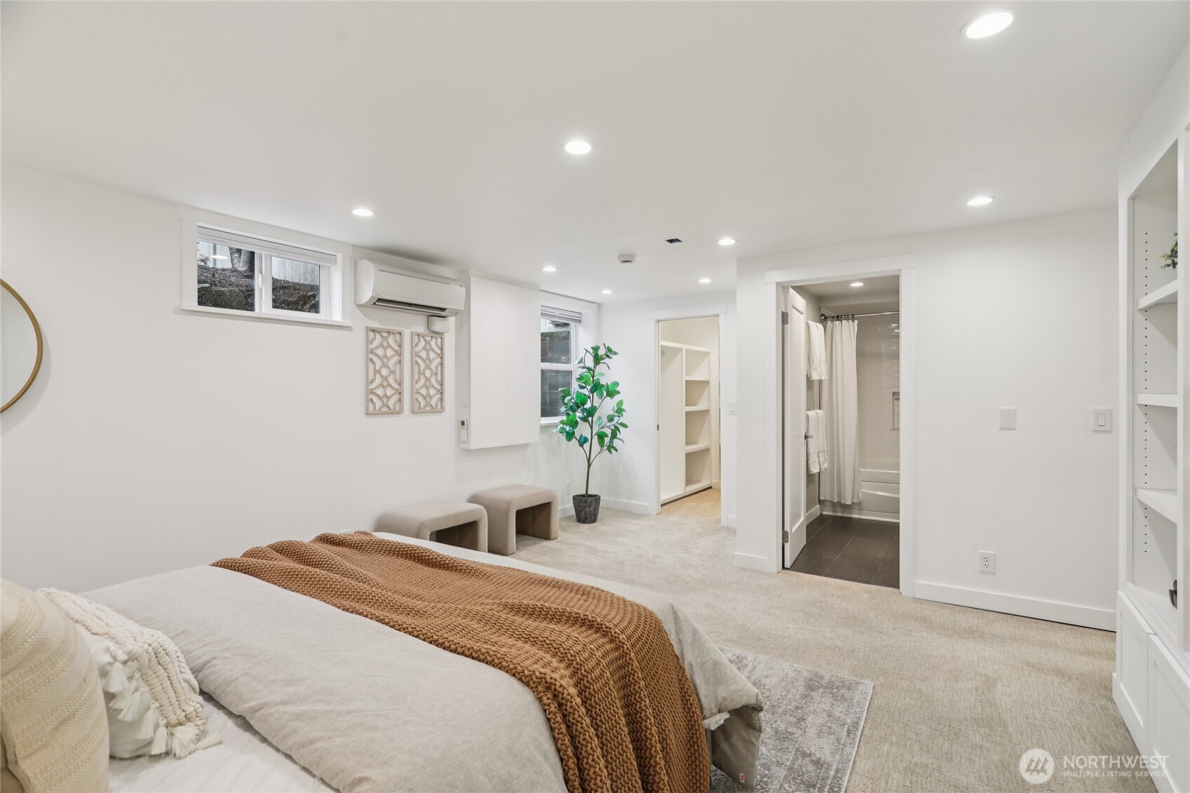 4054 52nd Avenue SW, Seattle, WA 98116