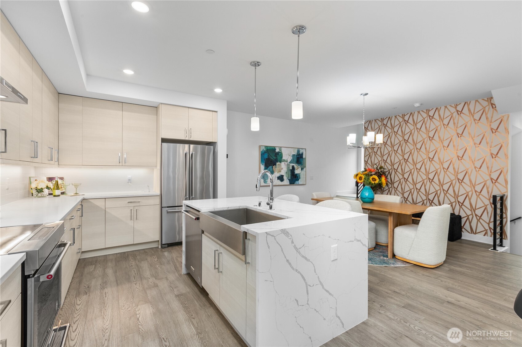 23103 NE 8th St #E1, Sammamish, WA 98074