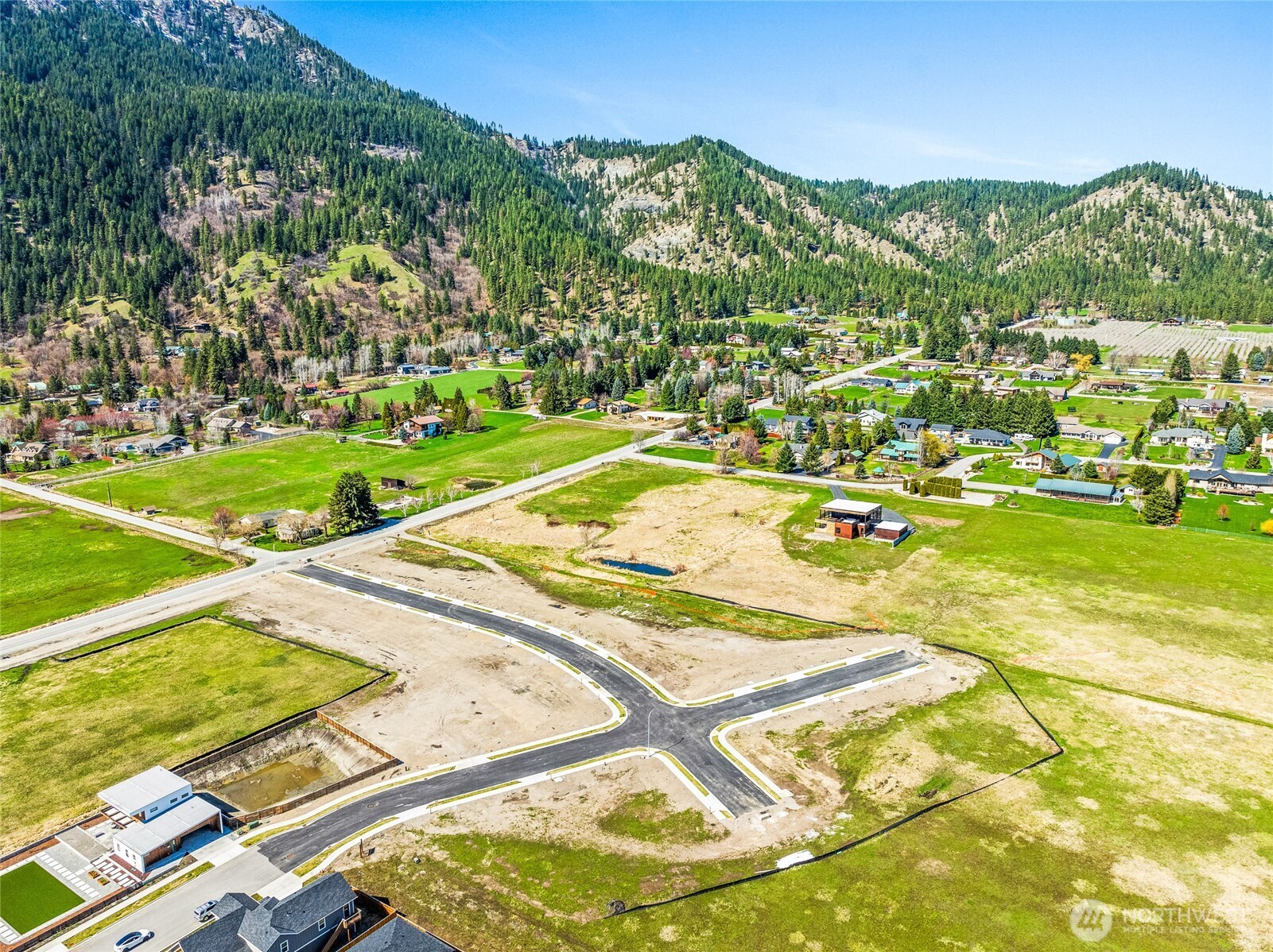 102 Alpenglow Drive , Leavenworth, WA 98826