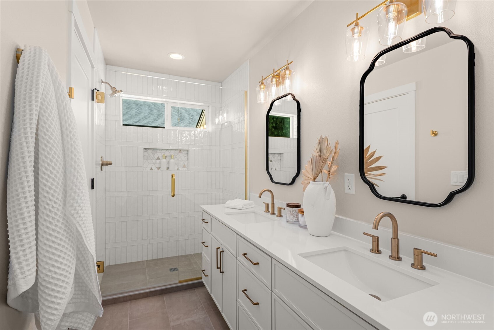 10604 NE 137th Place , Kirkland, WA 98034