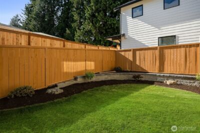 10604 NE 137th Place , Kirkland, WA 98034 - Photo 4