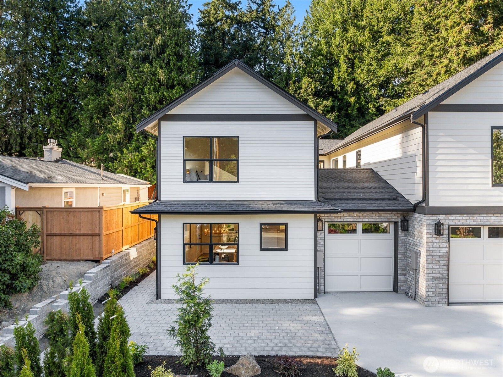 10604 NE 137th Place , Kirkland, WA 98034