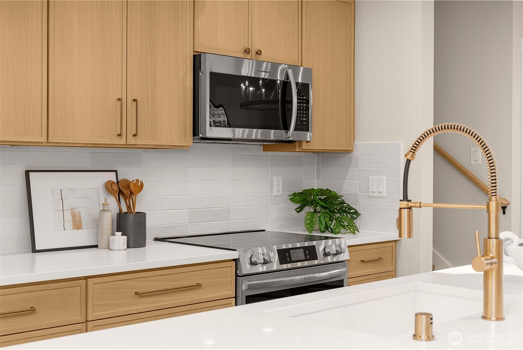 10604 NE 137th Place , Kirkland, WA 98034