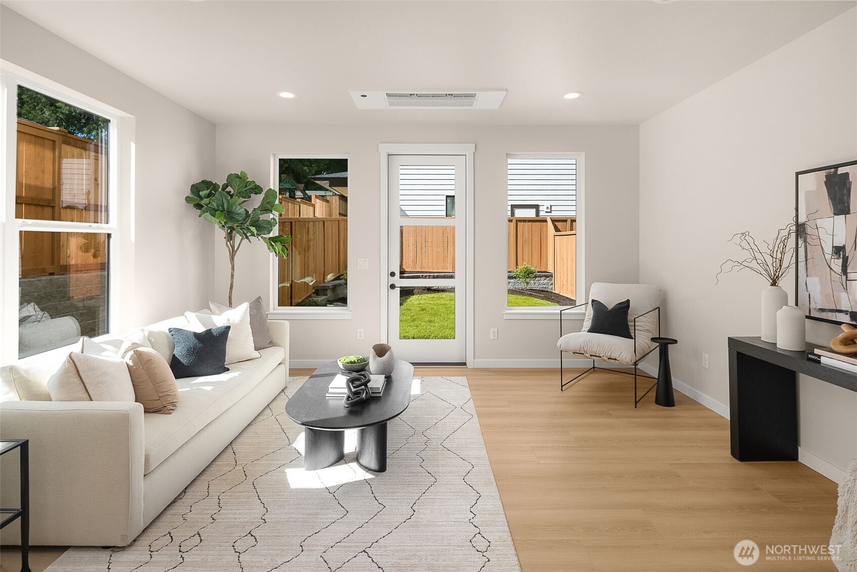 10604 NE 137th Place , Kirkland, WA 98034