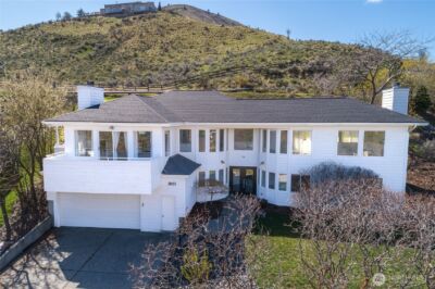 301 Canyon Place , Wenatchee, WA 98801