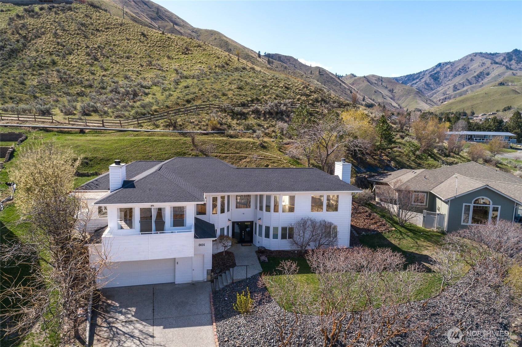 301 Canyon Place , Wenatchee, WA 98801