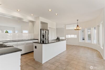 301 Canyon Place , Wenatchee, WA 98801 - Photo 12