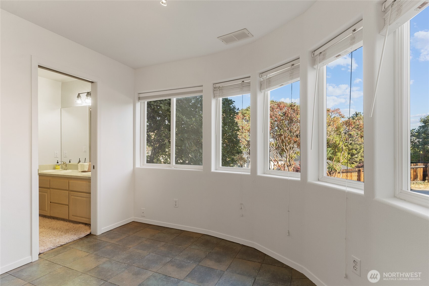 301 Canyon Place , Wenatchee, WA 98801