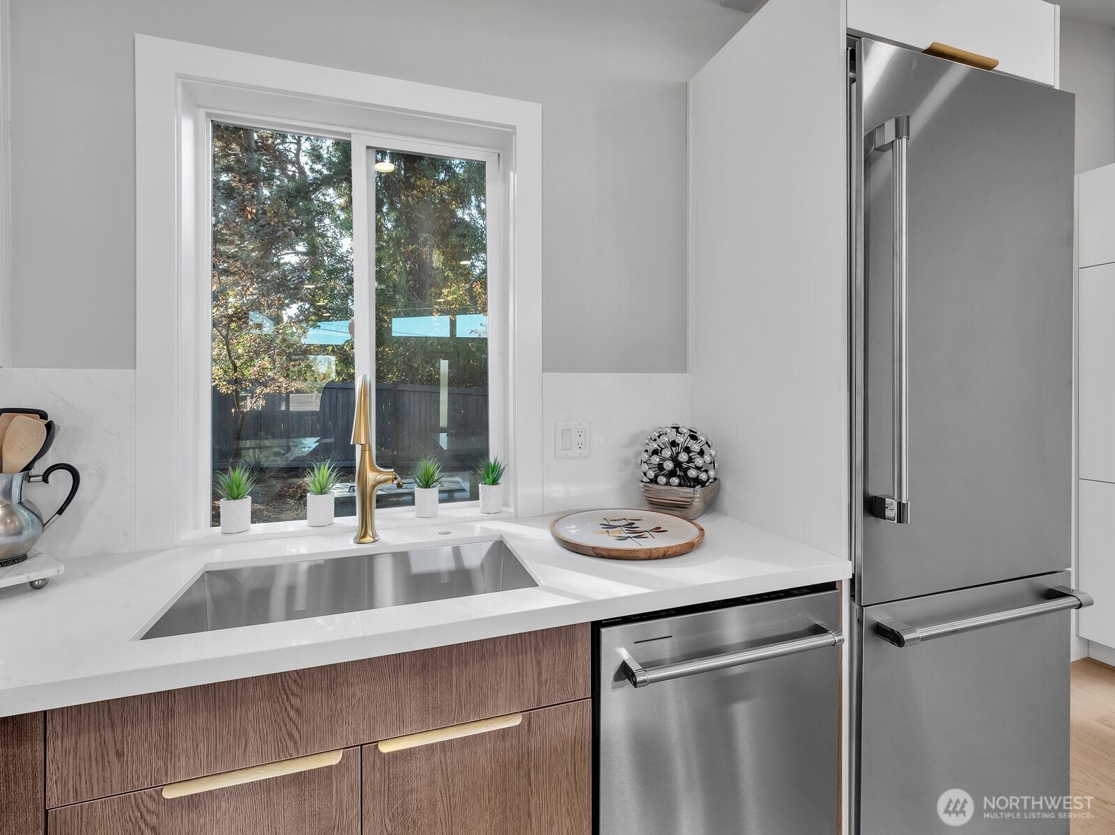 3131 112th Avenue SE, Bellevue, WA 98004