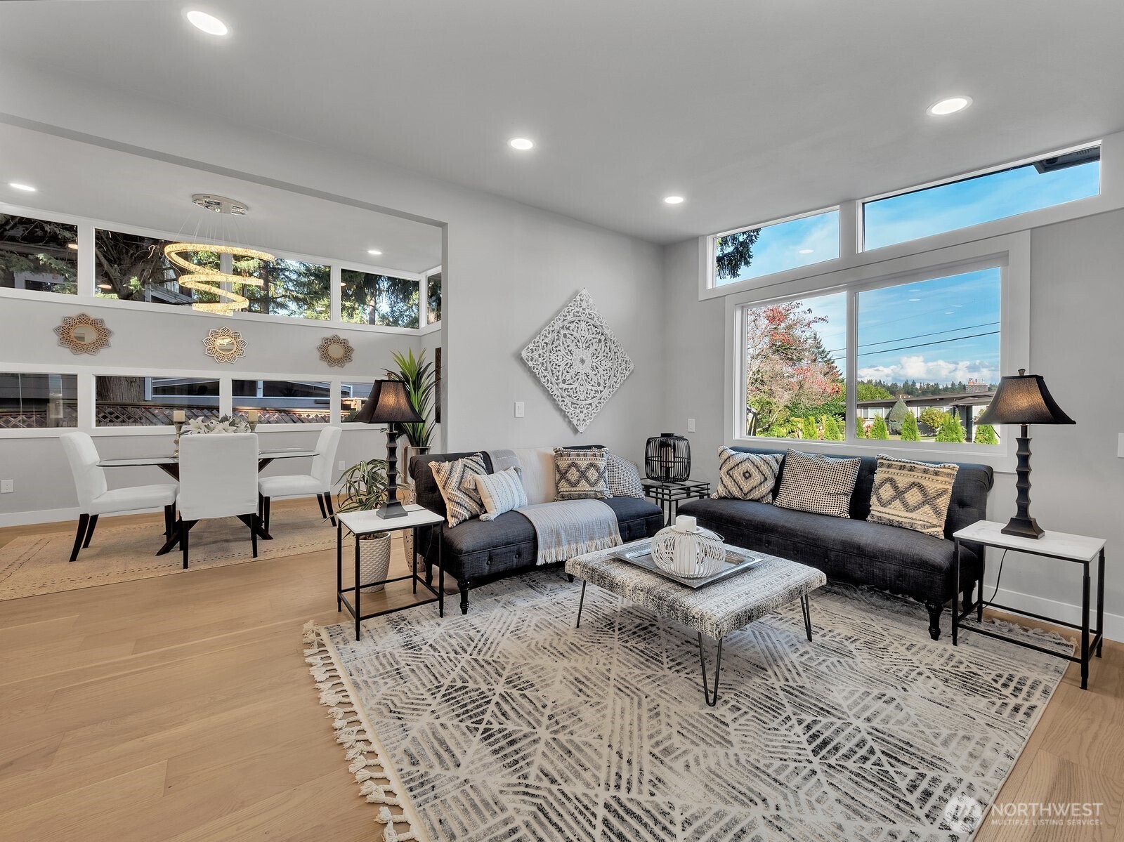 3131 112th Avenue SE, Bellevue, WA 98004