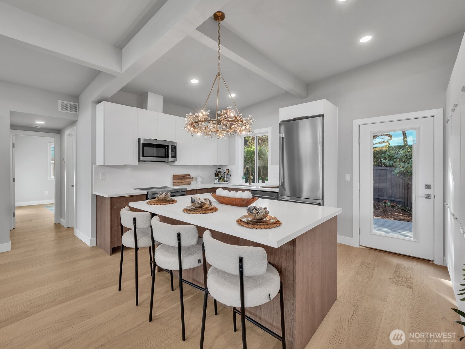 3131 112th Avenue SE, Bellevue, WA 98004