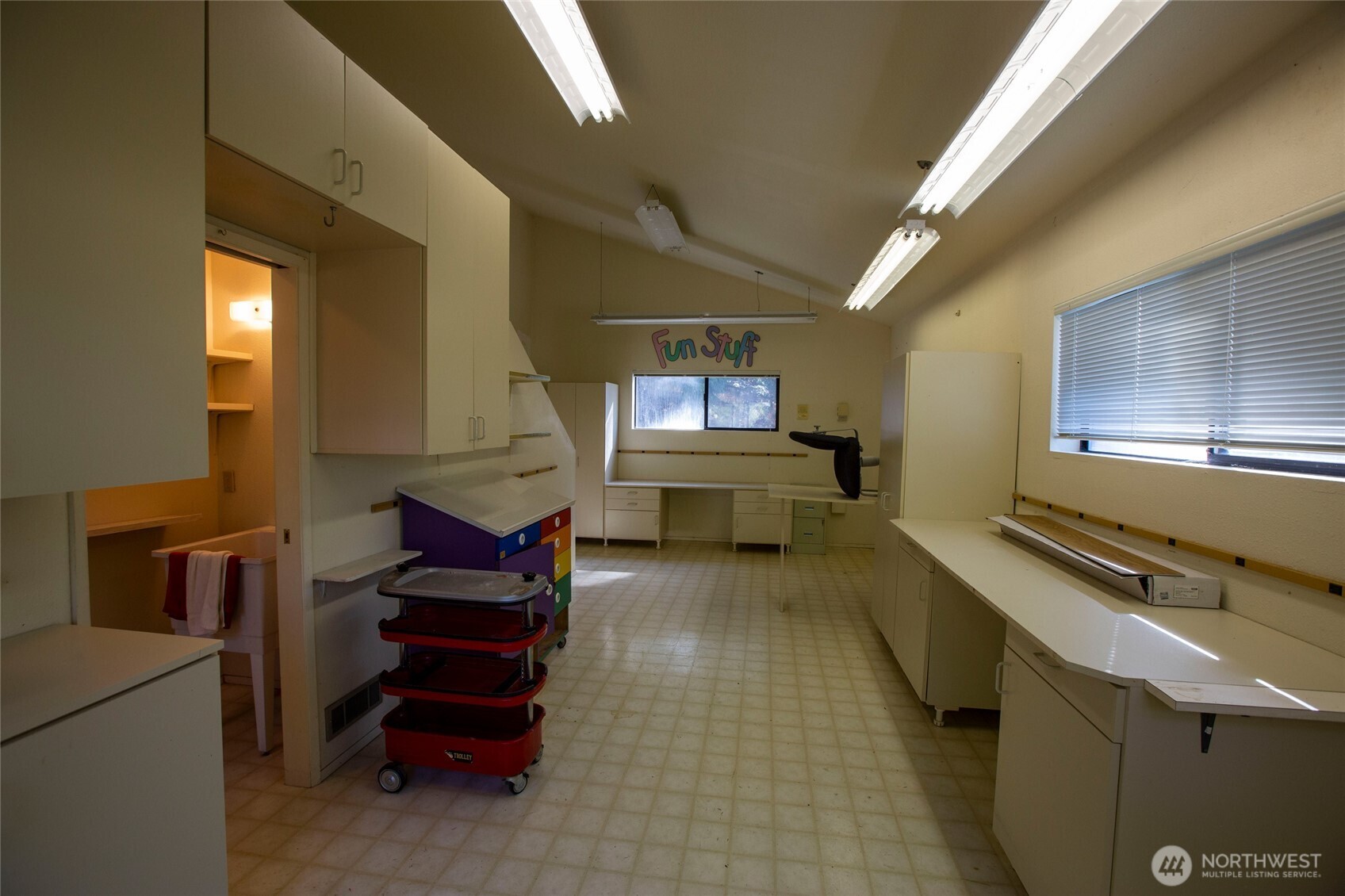 327 Twin Oaks Drive , Friday Harbor, WA 98250