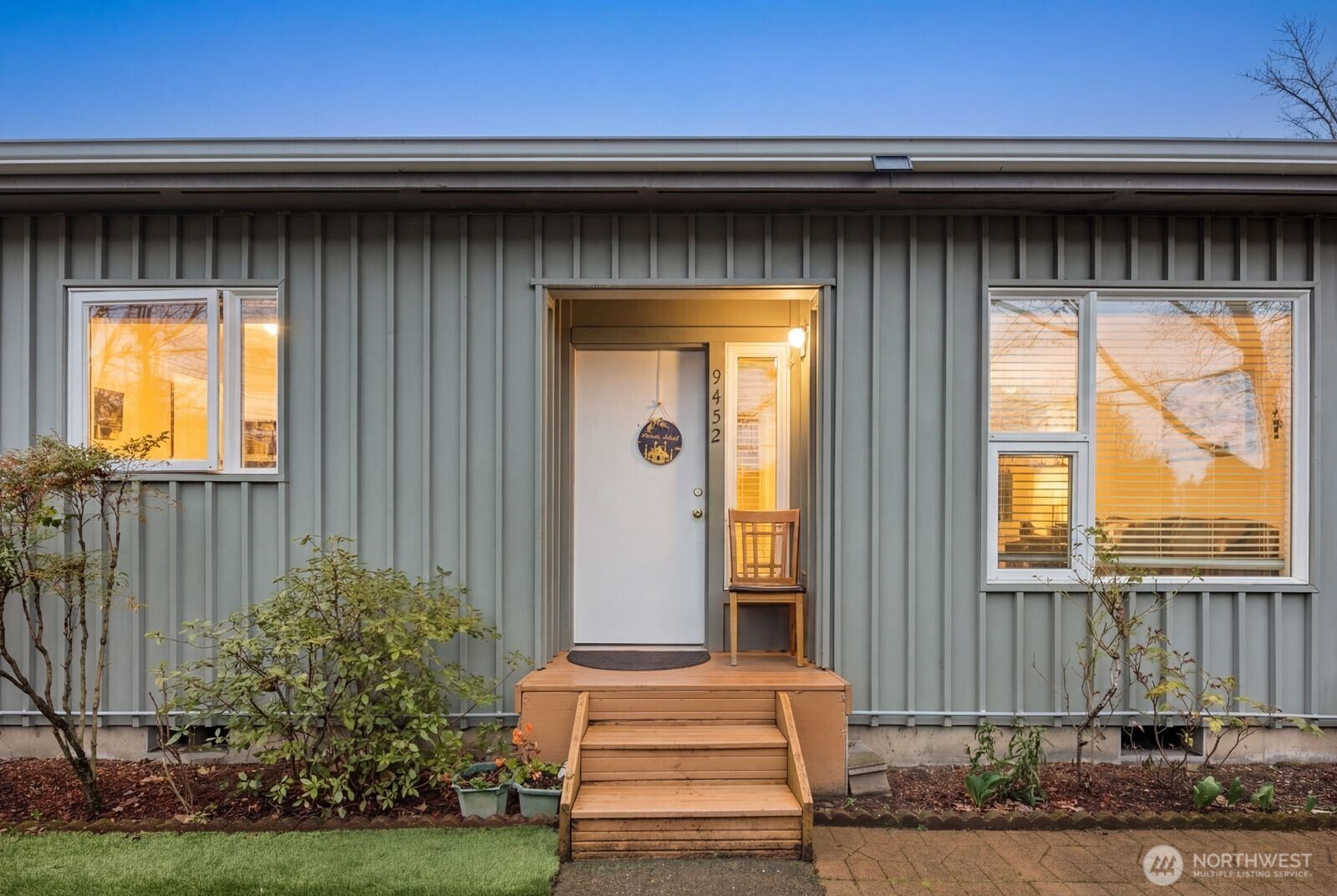 9452 25th Avenue SW, Seattle, WA 98106