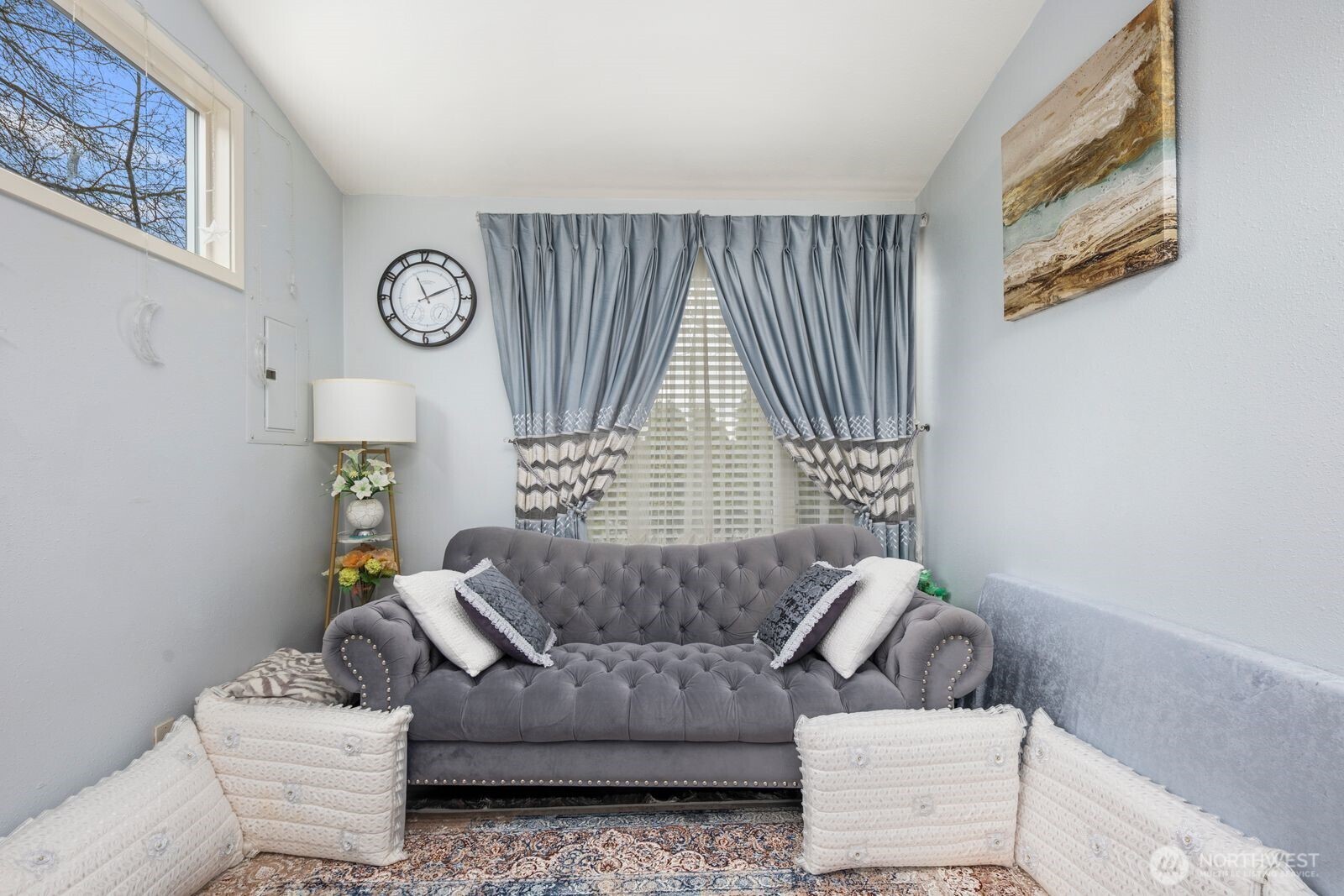 9452 25th Avenue SW, Seattle, WA 98106