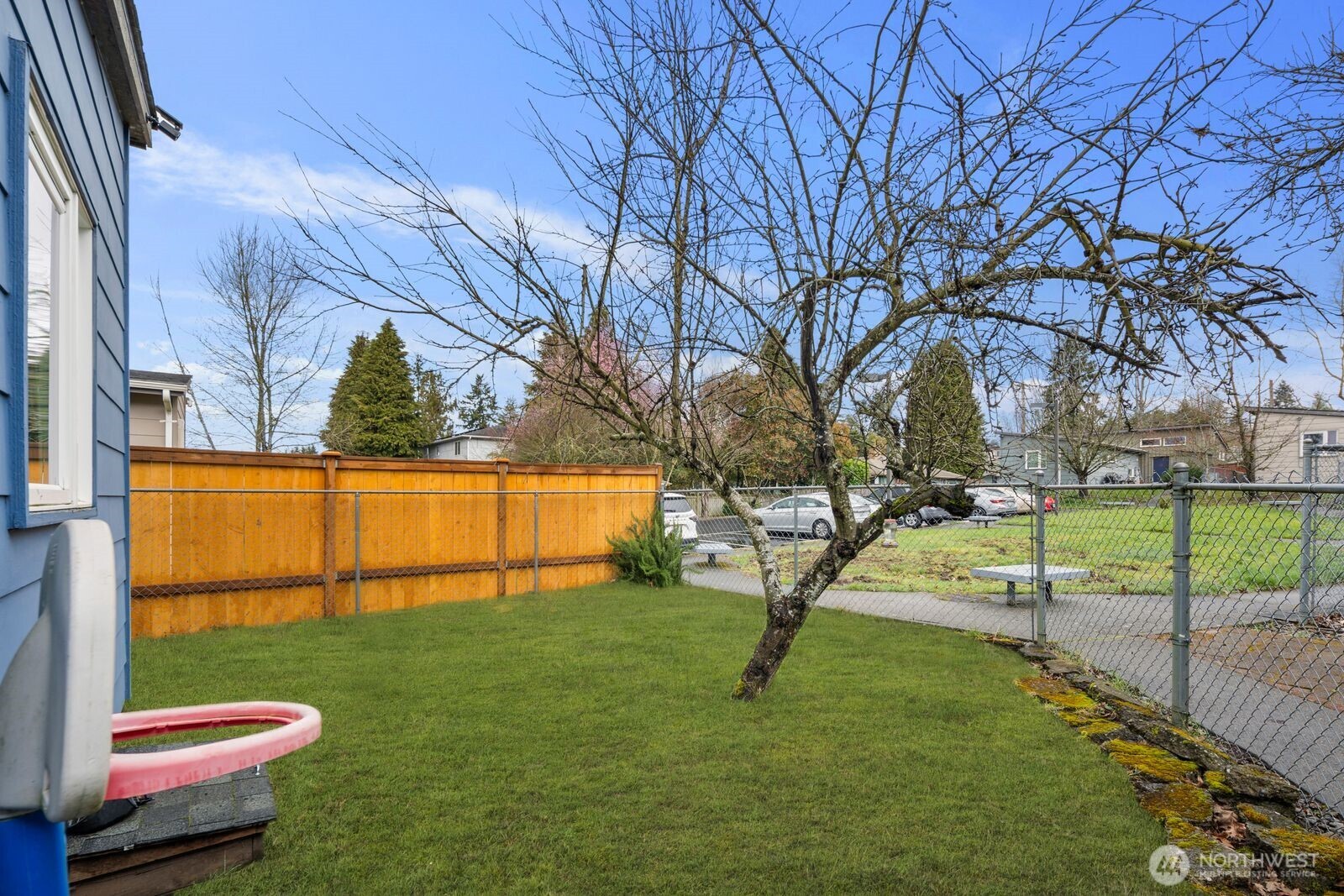 9452 25th Avenue SW, Seattle, WA 98106