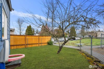 9452 25th Avenue SW, Seattle, WA 98106 - Photo 25