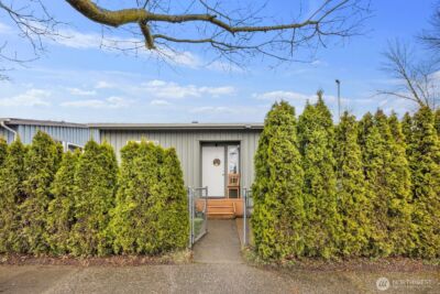 9452 25th Avenue SW, Seattle, WA 98106 - Photo 3