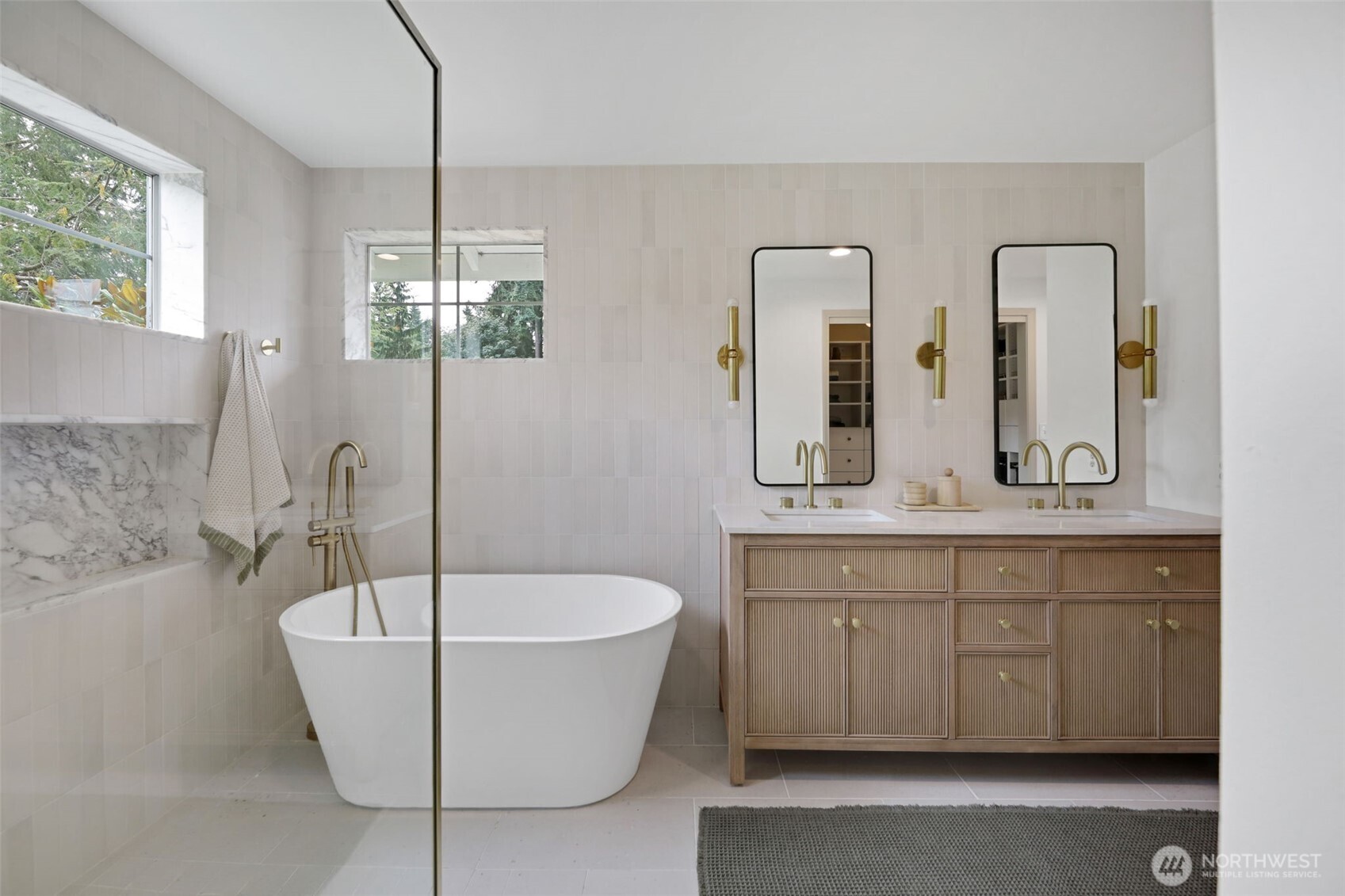 15919 NE 165th Street , Woodinville, WA 98072