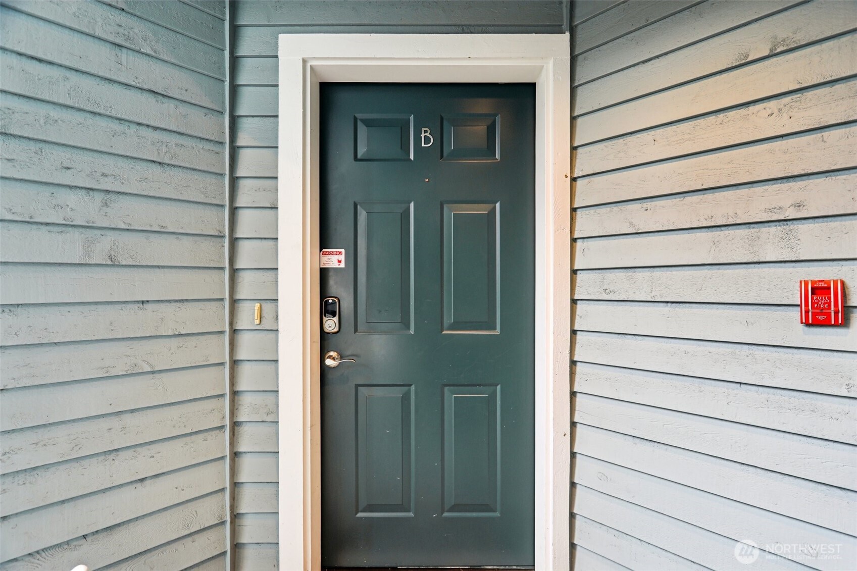 9242 Woodlawn Avenue N #B, Seattle, WA 98103