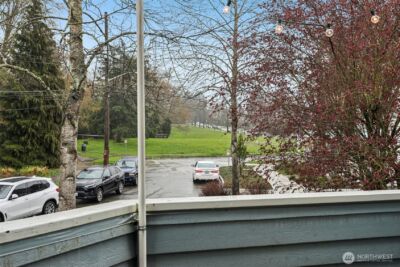 9242 Woodlawn Avenue N #B, Seattle, WA 98103 - Photo 27