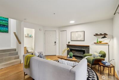 9242 Woodlawn Avenue N #B, Seattle, WA 98103 - Photo 5