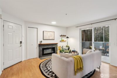 9242 Woodlawn Avenue N #B, Seattle, WA 98103 - Photo 7