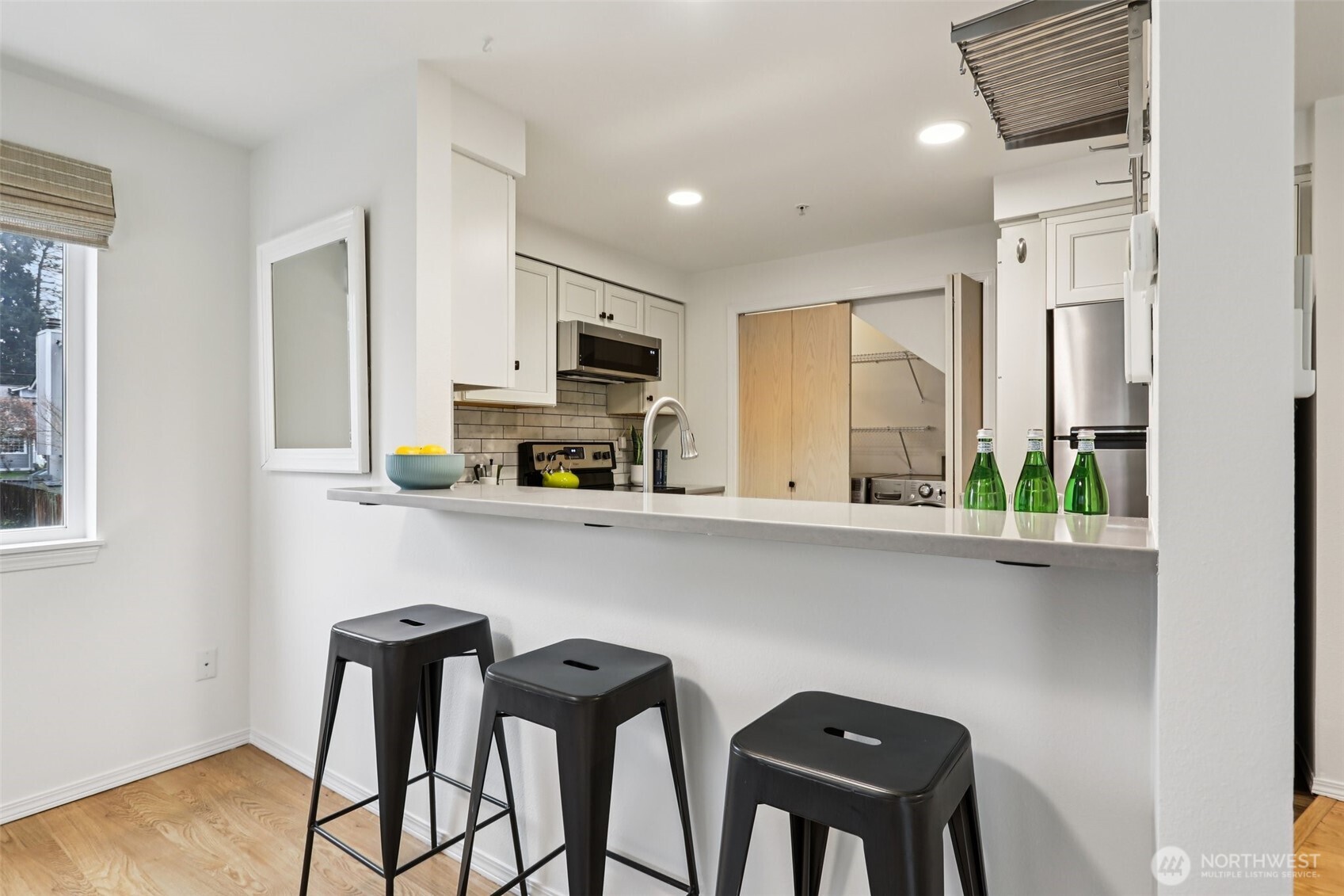 9242 Woodlawn Avenue N #B, Seattle, WA 98103