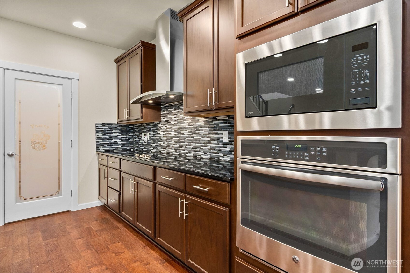 4218 Goldcrest Drive NW, Olympia, WA 98502