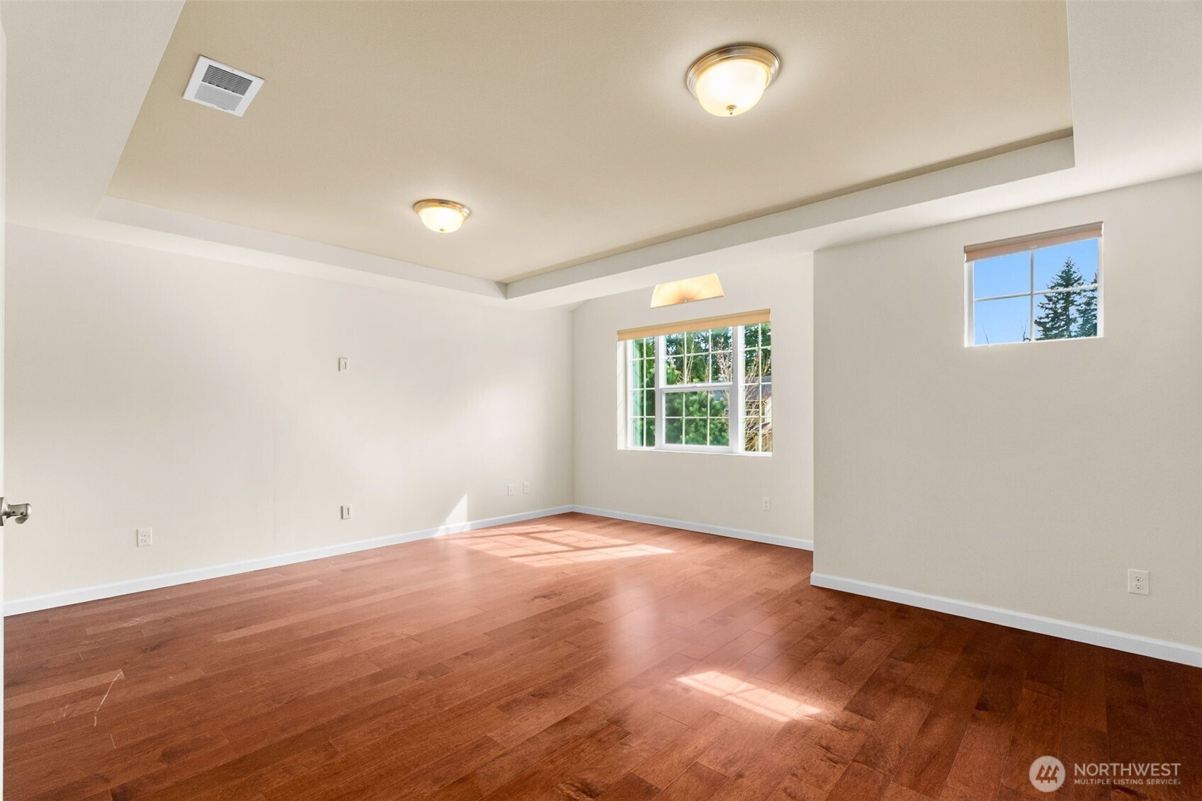 4218 Goldcrest Drive NW, Olympia, WA 98502