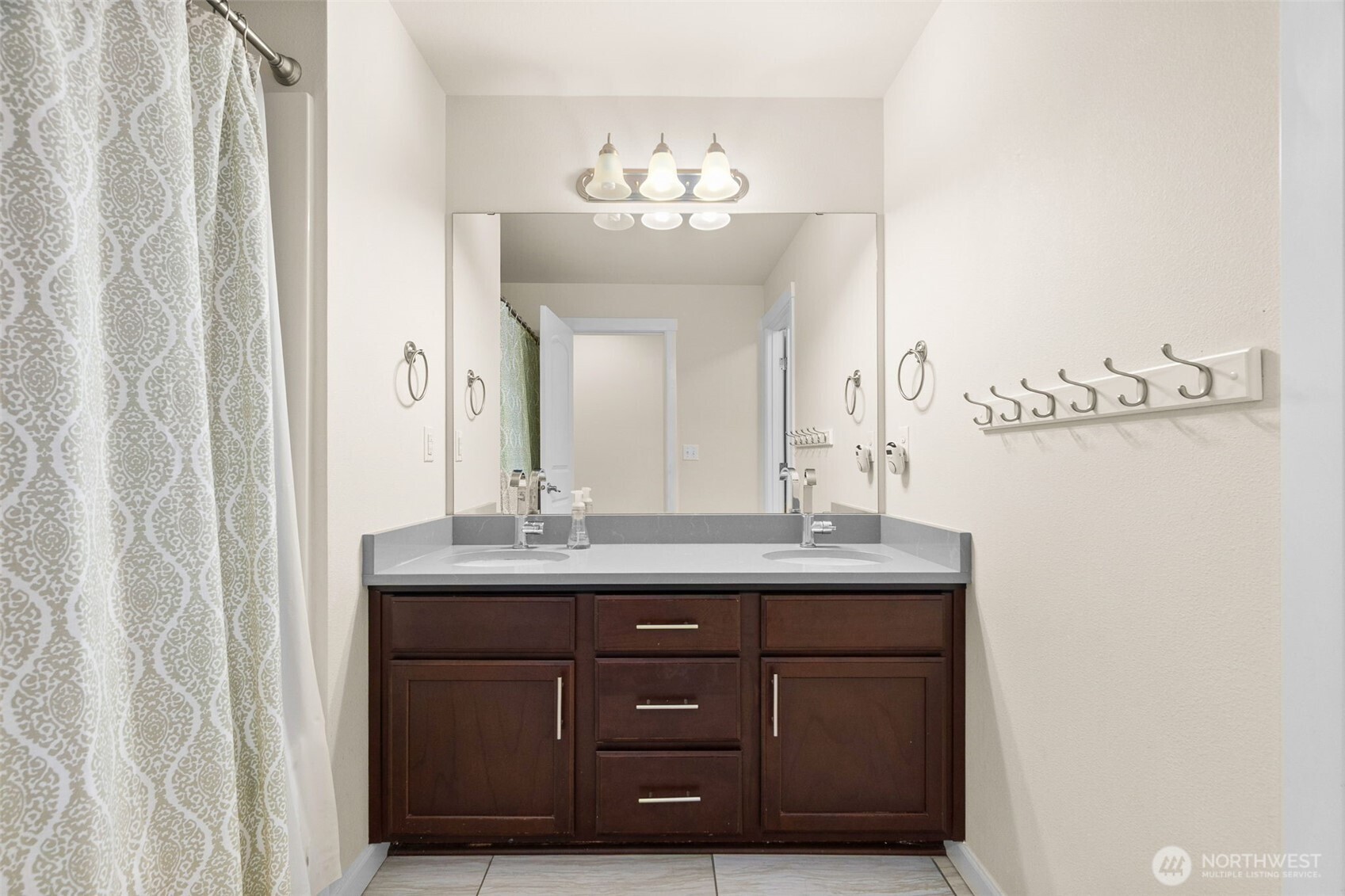 4218 Goldcrest Drive NW, Olympia, WA 98502