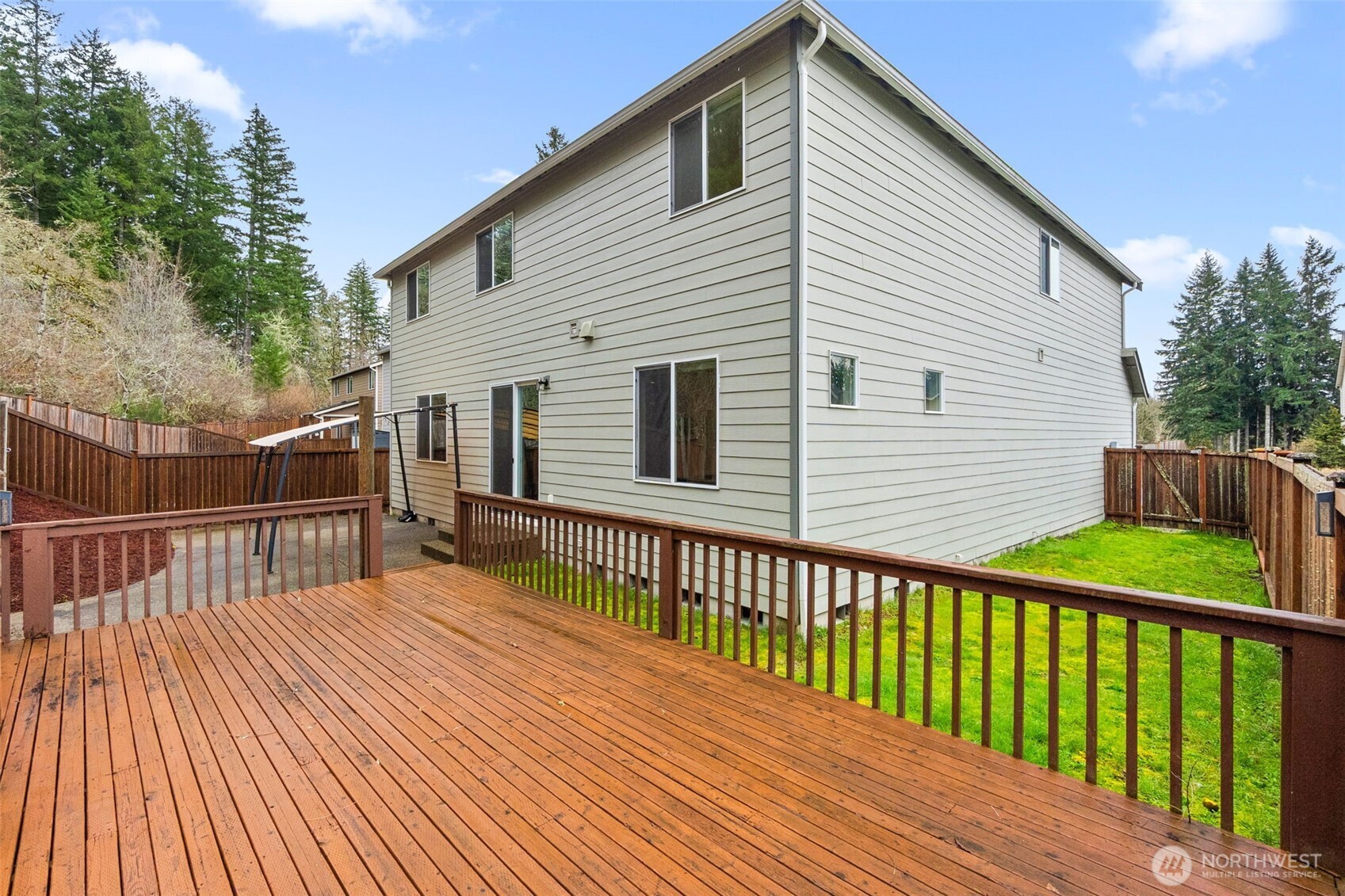 4218 Goldcrest Drive NW, Olympia, WA 98502