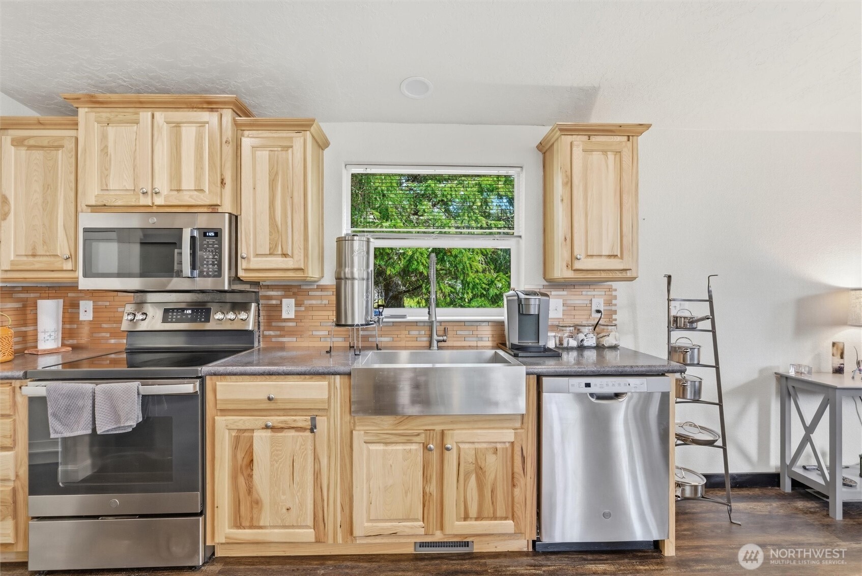 470 Sunshine Drive , Sequim, WA 98382