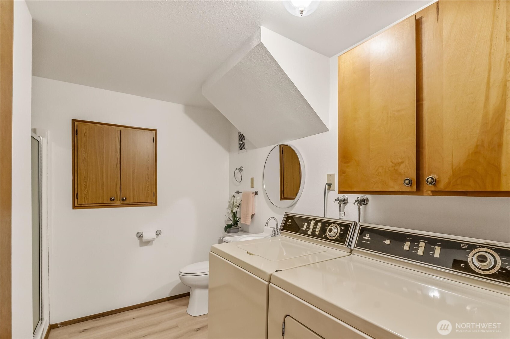 919 207th Avenue NE, Sammamish, WA 98074