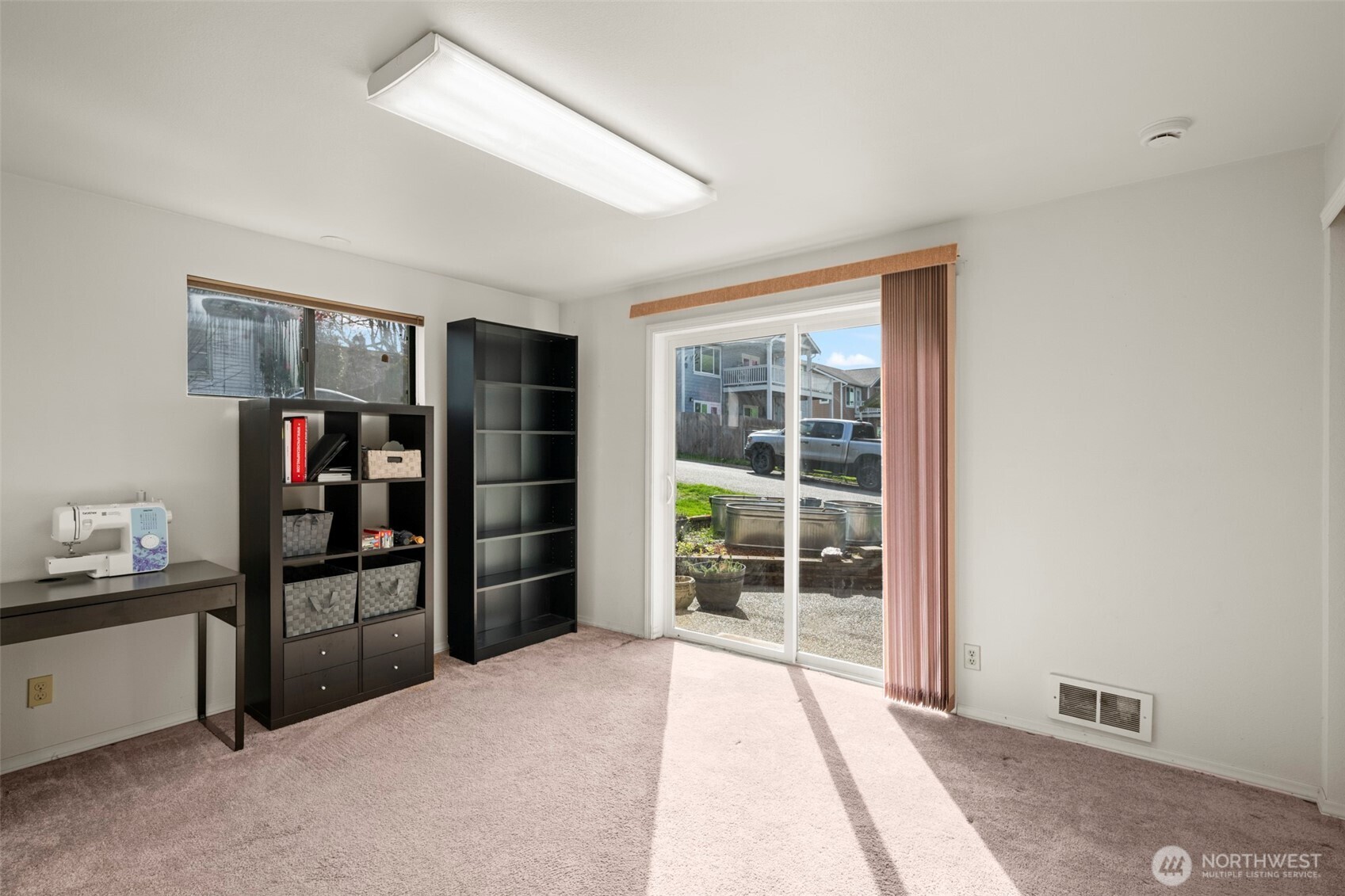 2007 E 15th Street , Bremerton, WA 98310