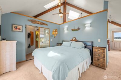 2007 E 15th Street , Bremerton, WA 98310 - Photo 7