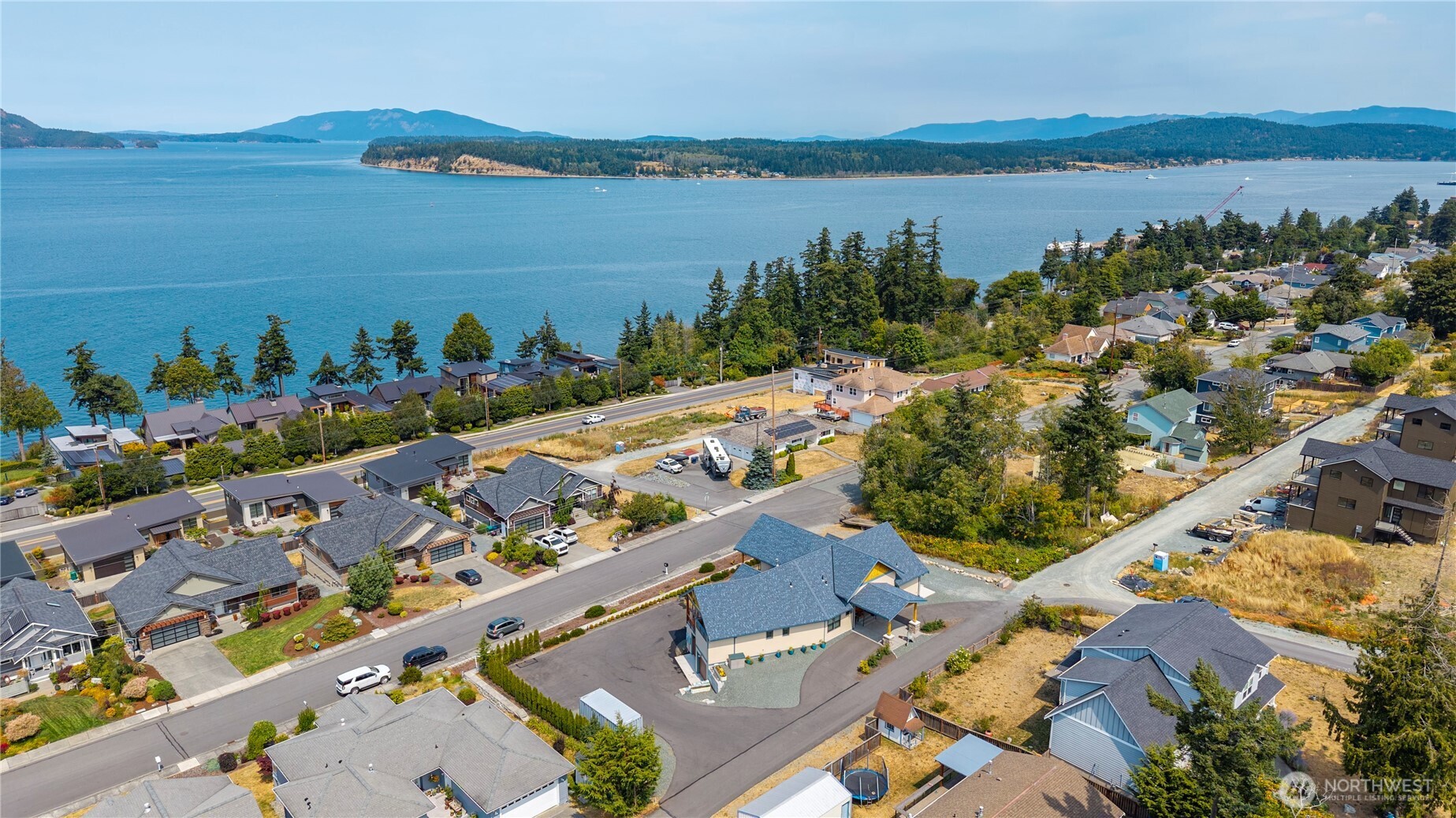 3803 W 2nd Street , Anacortes, WA 98221