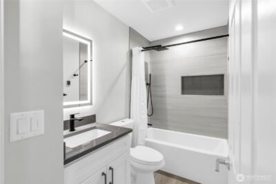 441 NE Alder Street #1 & 2, Issaquah, WA 98027-3422 - Photo 18