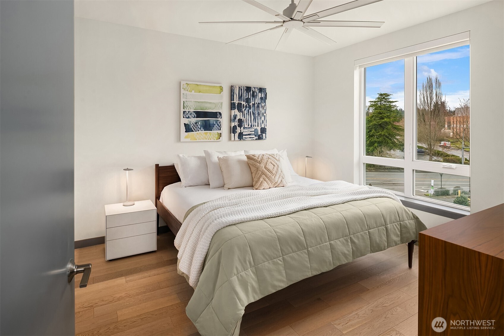 11903 NE 128th Street #414, Kirkland, WA 98034