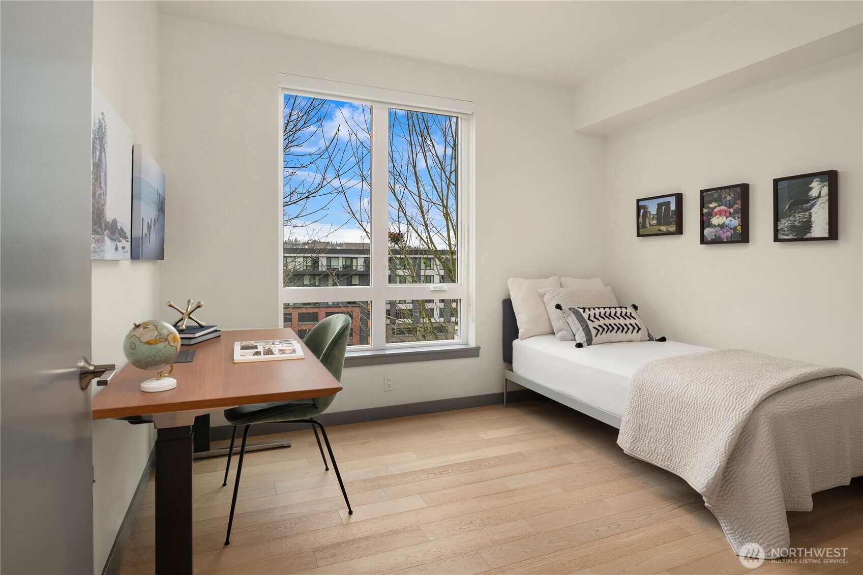 11903 NE 128th Street #414, Kirkland, WA 98034