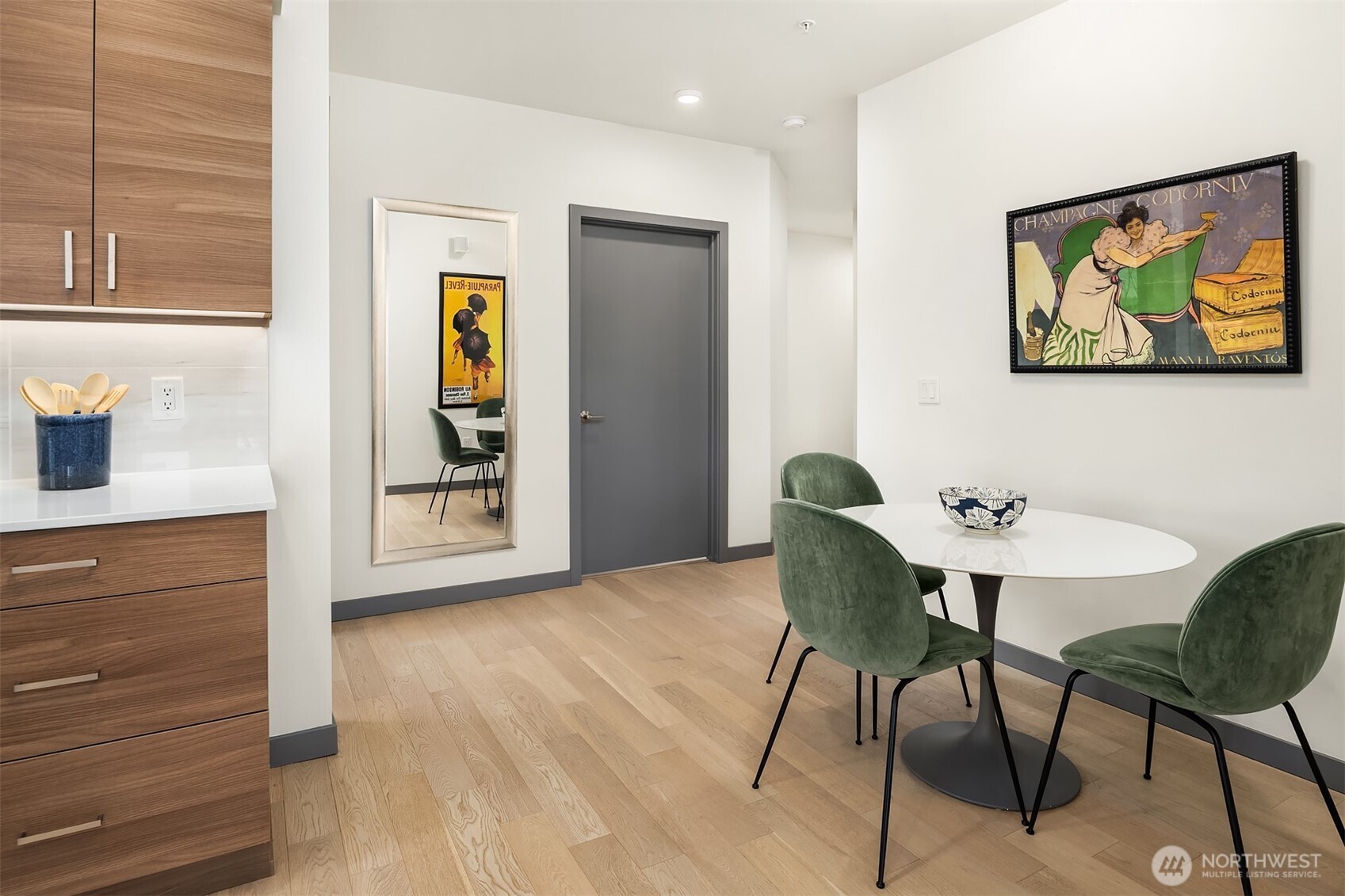 11903 NE 128th Street #414, Kirkland, WA 98034