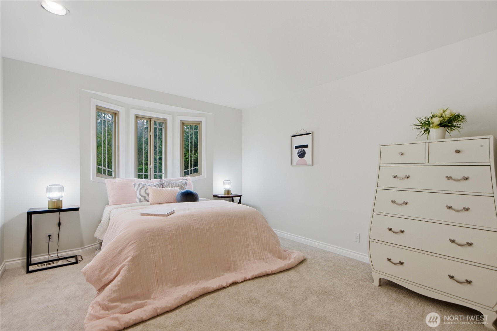 26419 NE 27th Dr , Redmond, WA 98053