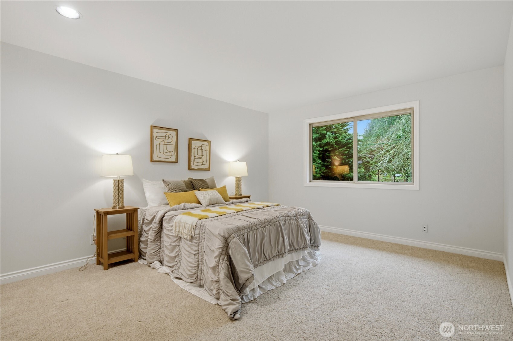 26419 NE 27th Dr , Redmond, WA 98053