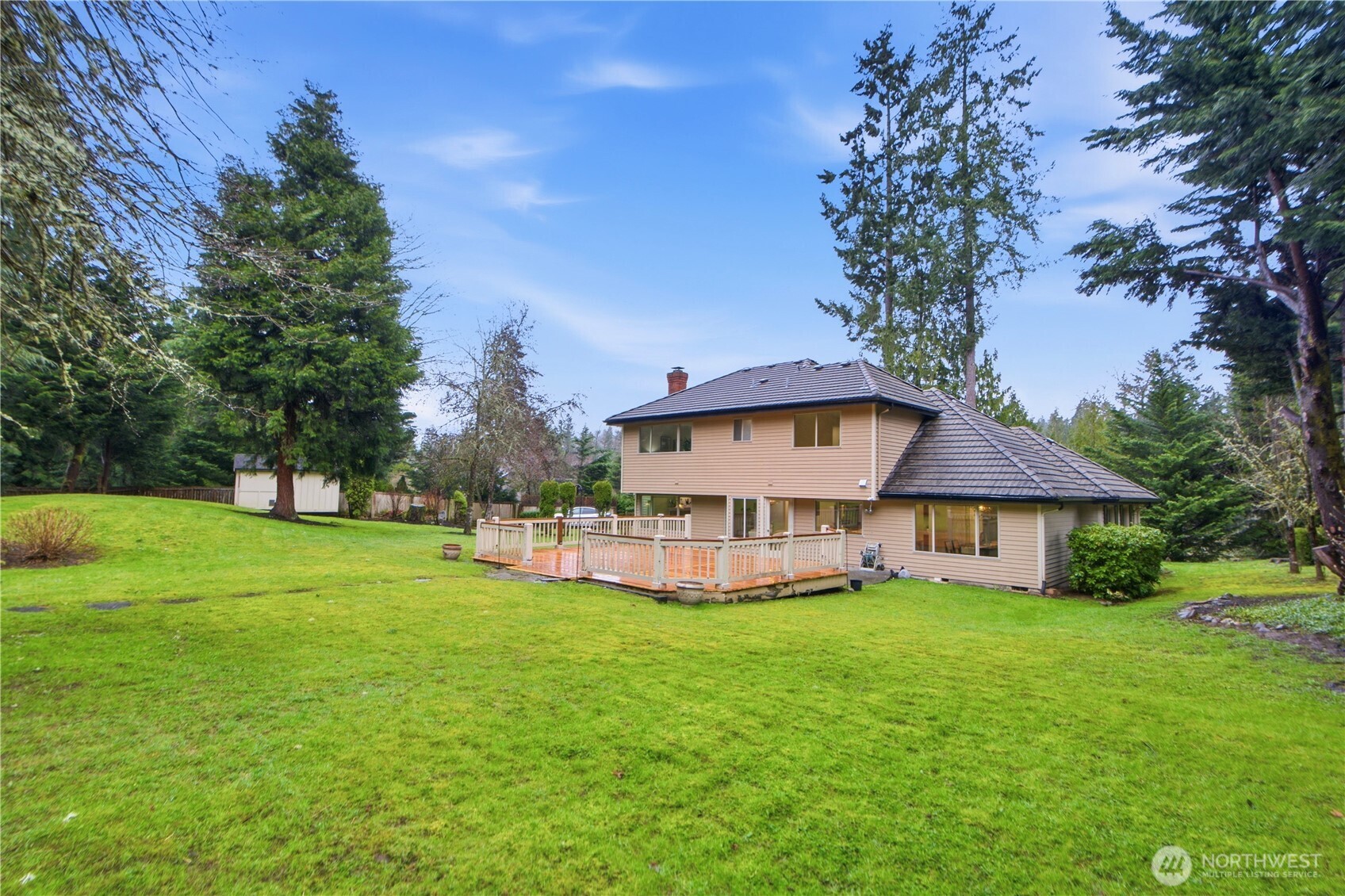 26419 NE 27th Dr , Redmond, WA 98053