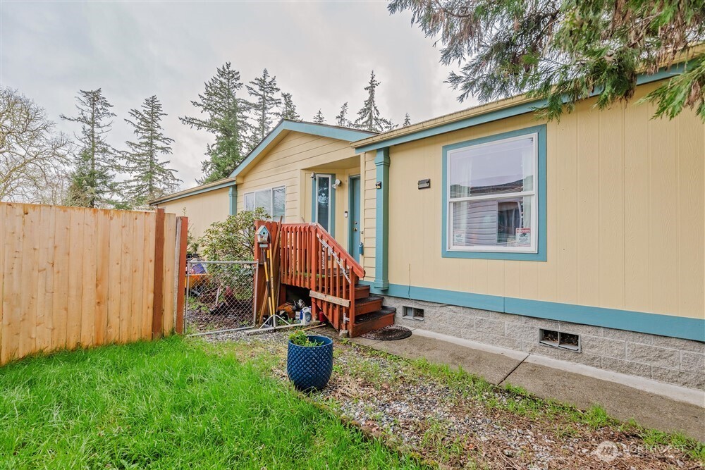 201 W Oakview Avenue #15, Centralia, WA 98531