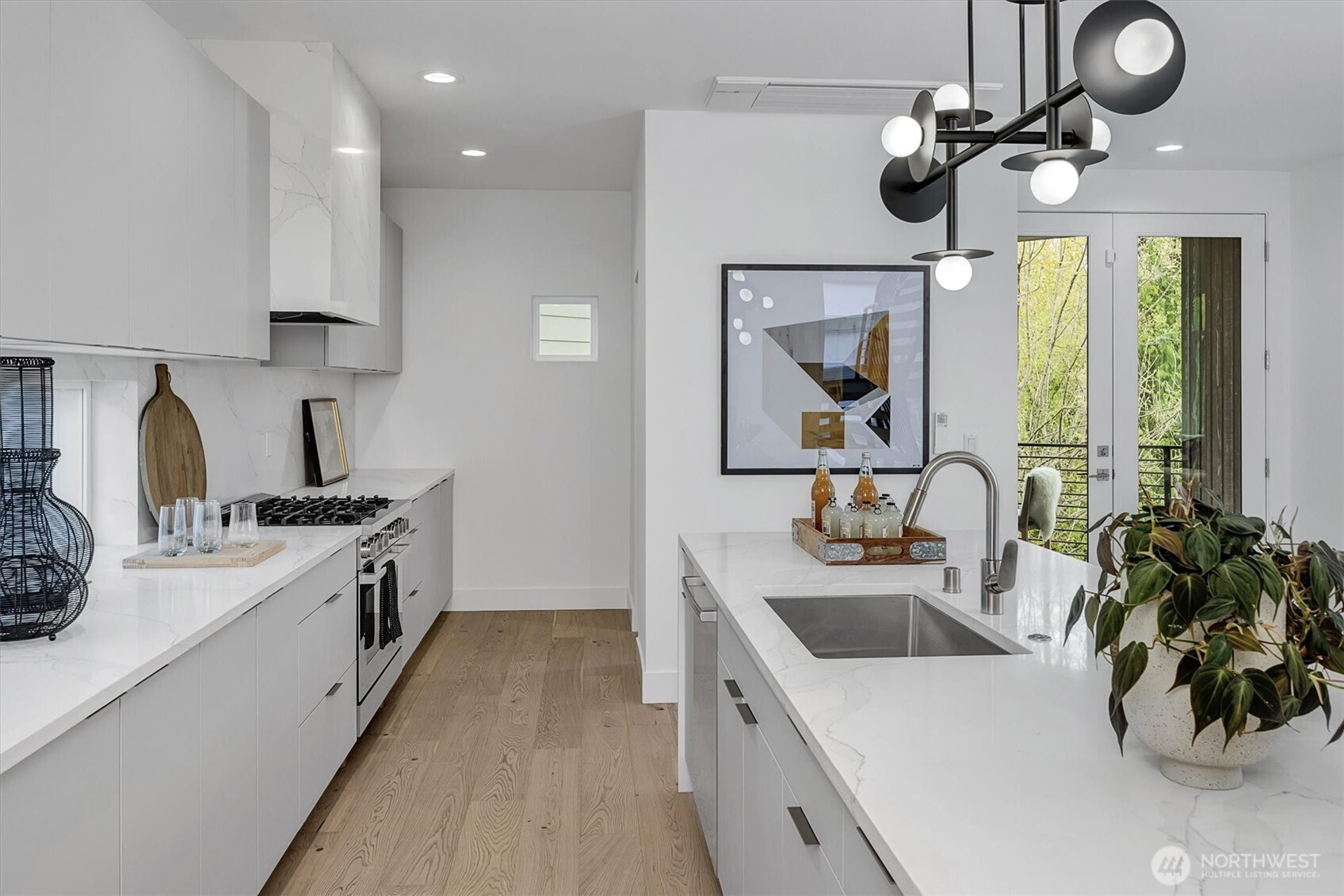 417 102nd Avenue SE, Bellevue, WA 98004