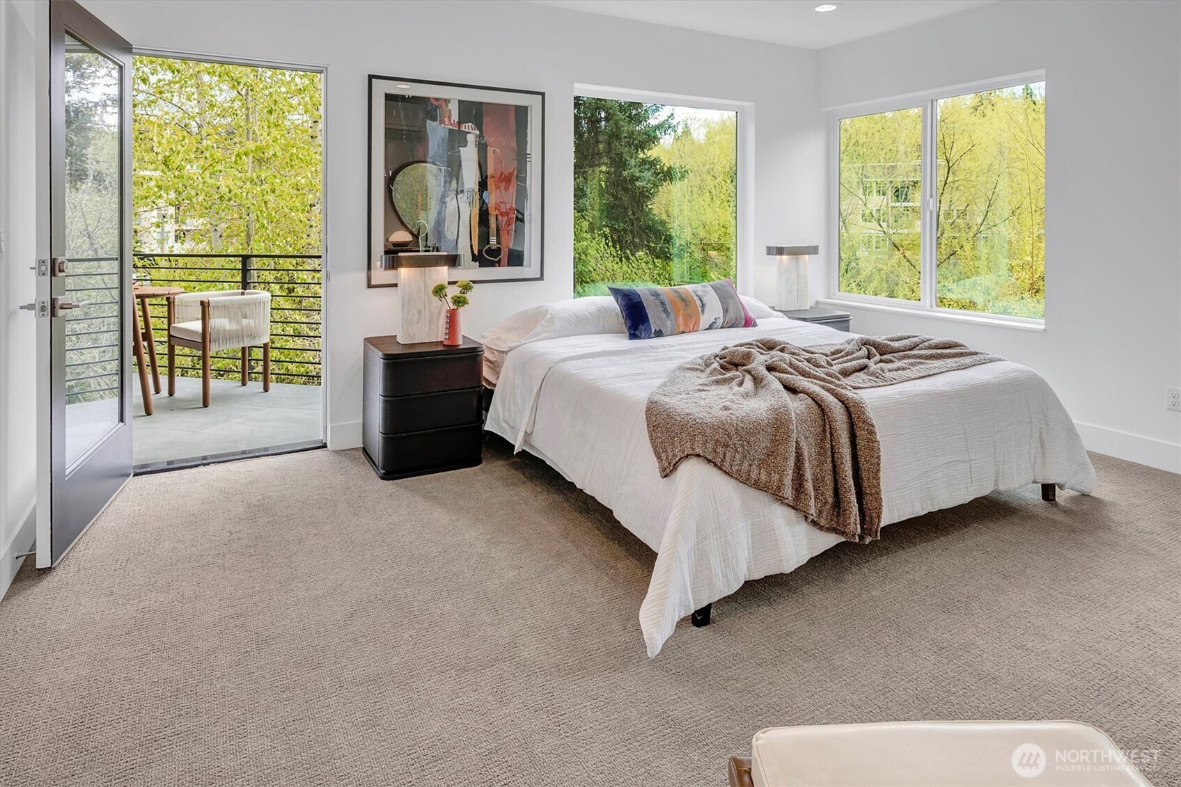 417 102nd Avenue SE, Bellevue, WA 98004